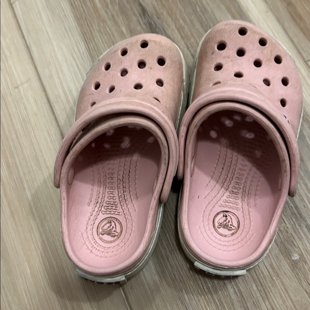Crocs - Picture 2 of 4